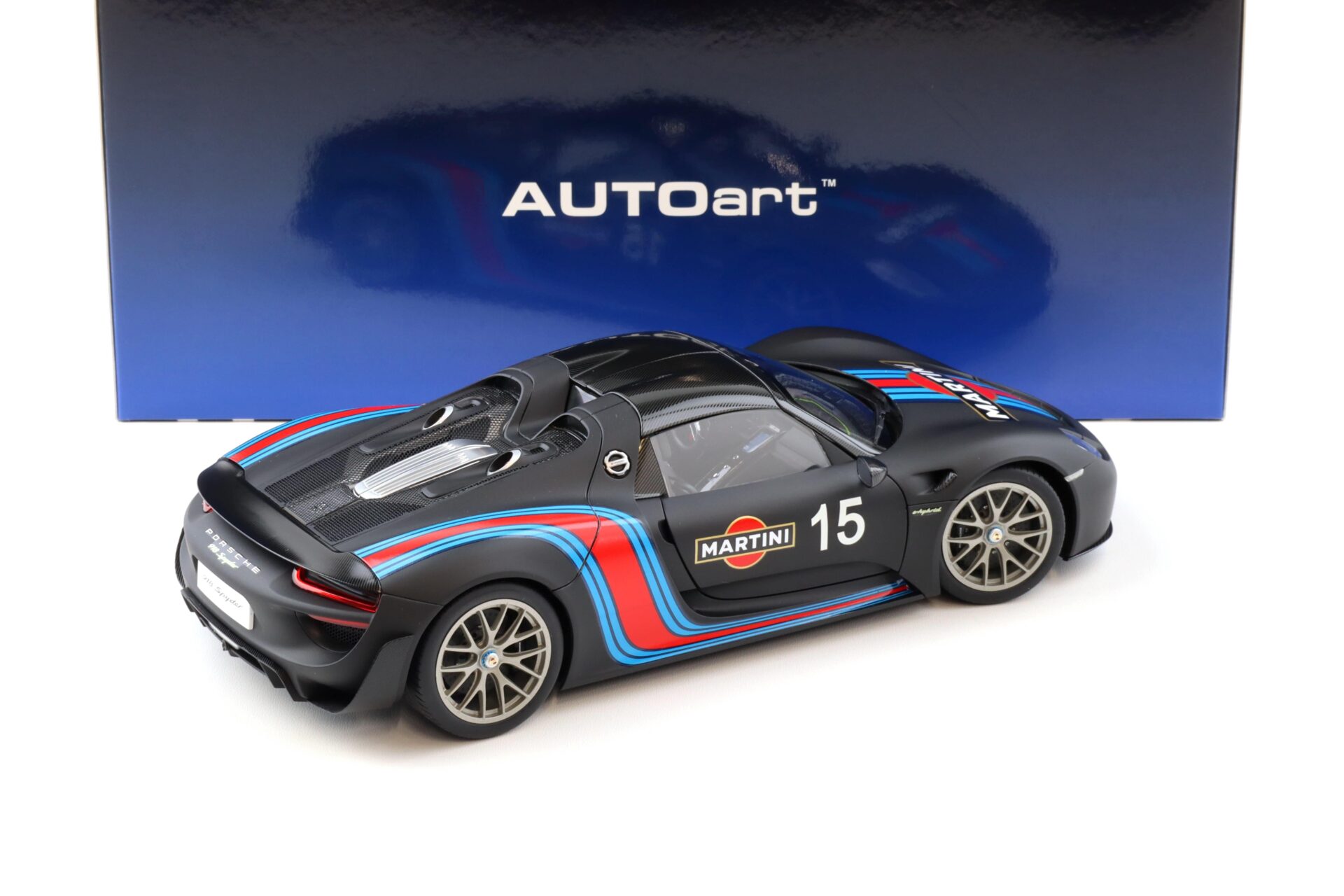 1:18 AUTOart Porsche 918 Spyder Weissach Package 2013 black/ Martini Livery 77929