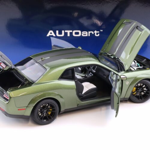 1:18 AUTOart Dodge Challenger SRT Jailbreak 2022 F8 green metallic 71761