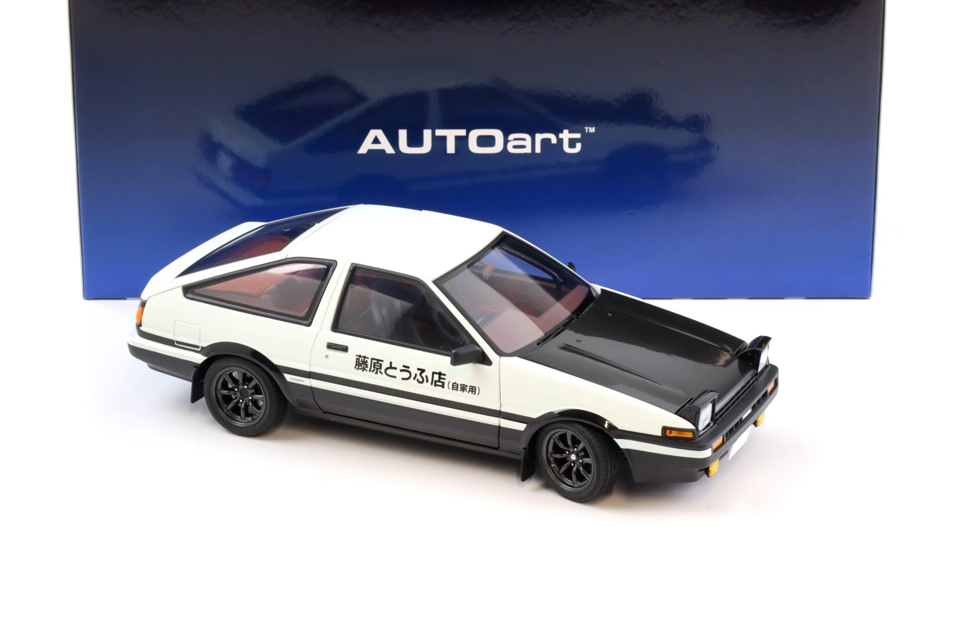 1:18 AUTOart Toyota Sprinter Trueno AE86 INITIAL D PROJECT D 30th Anniversary 78787