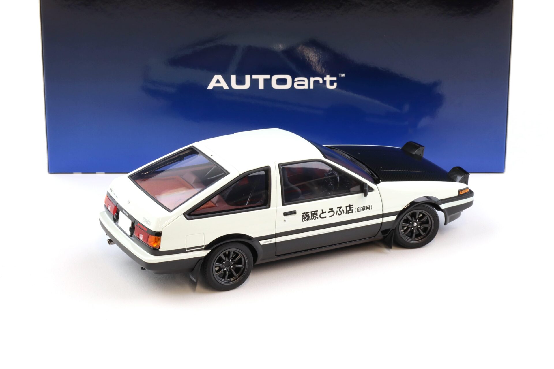 1:18 AUTOart Toyota Sprinter Trueno AE86 INITIAL D PROJECT D 30th Anniversary 78787