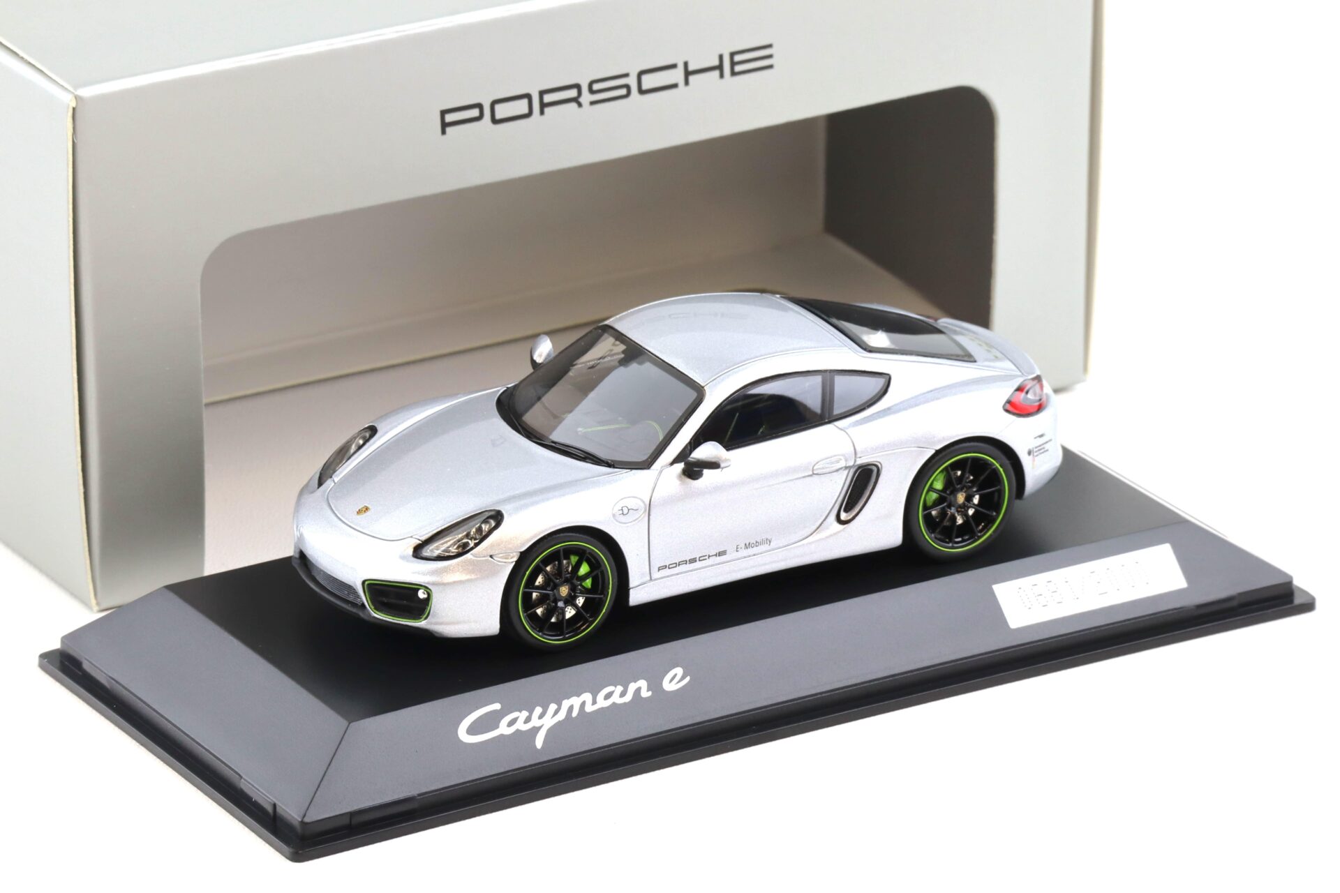 1:43 Spark Porsche Cayman E Coupe E981 Rhodium silver WAP DEALER