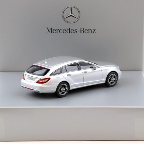1:43 Norev Mercedes CLS Shooting Brake X218 Paris Motorshow 2012 silver DEALER VERION