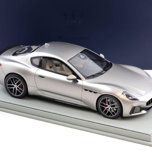 1:18 BBR Maserati Granturismo Trofeo 2023 Grigio Maratea matt DEALER VERSION