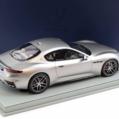 1:18 BBR Maserati Granturismo Trofeo 2023 Grigio Maratea matt DEALER VERSION