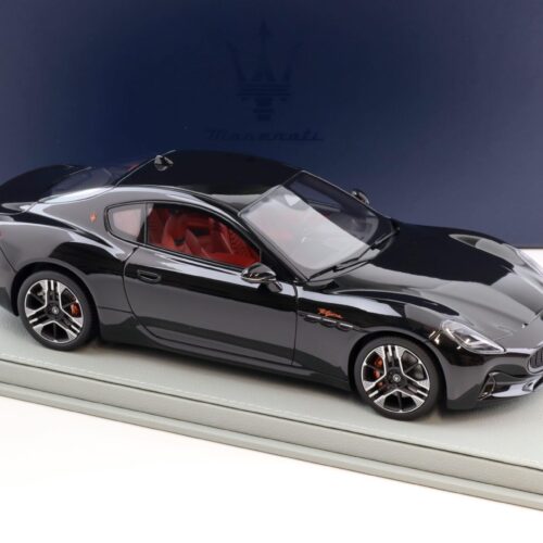 1:18 BBR Maserati Granturismo Folgore 2023 Nero Assoluto DEALER VERSION