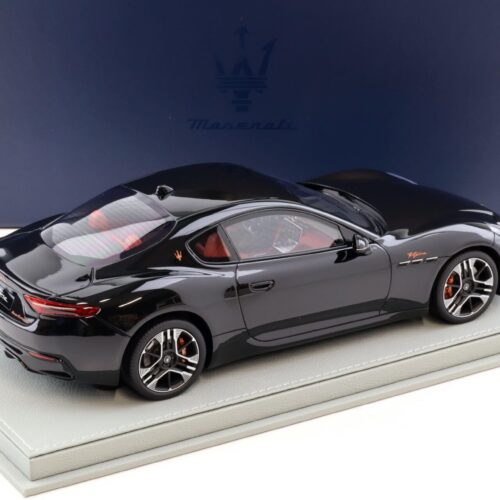 1:18 BBR Maserati Granturismo Folgore 2023 Nero Assoluto DEALER VERSION