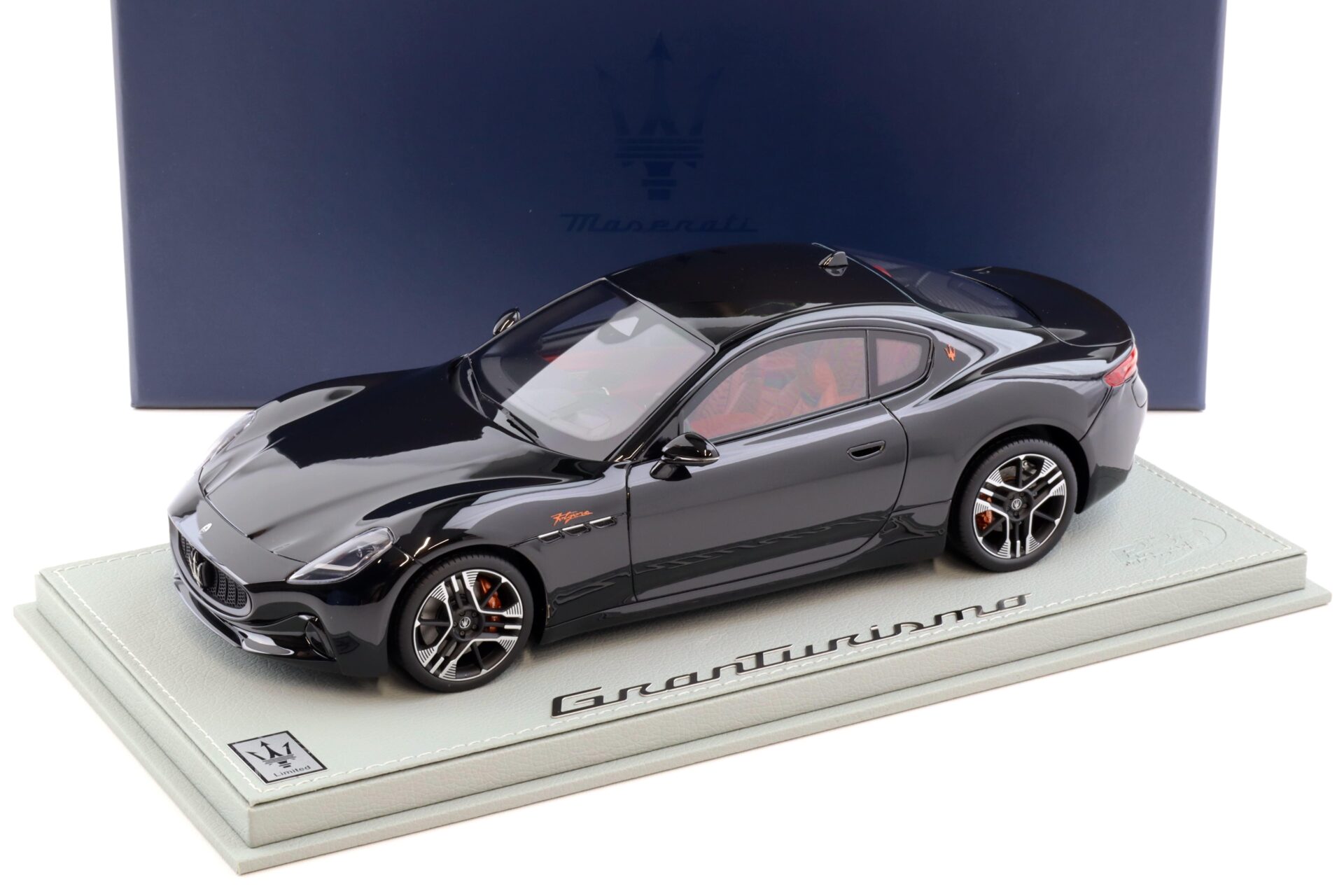 1:18 BBR Maserati Granturismo Folgore 2023 Nero Assoluto DEALER VERSION