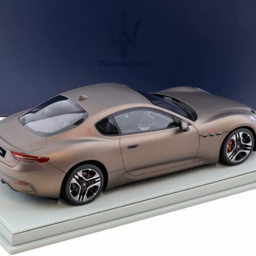 1:18 BBR Maserati Granturismo Folgore 2023 Rame Folgore metallic DEALER VERSION