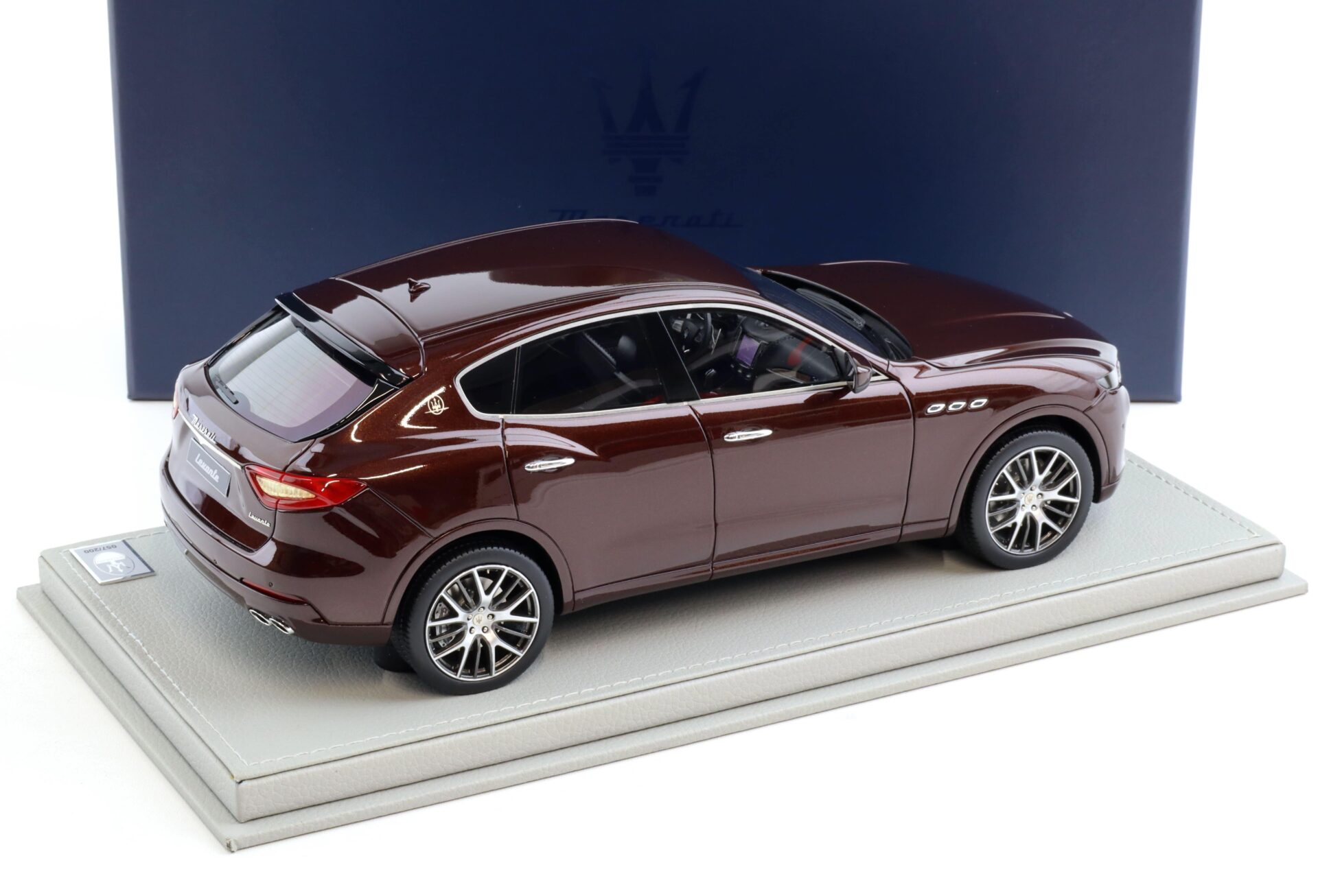 1:18 BBR Maserati Levante 2016 Rame metallic DEALER VERSION