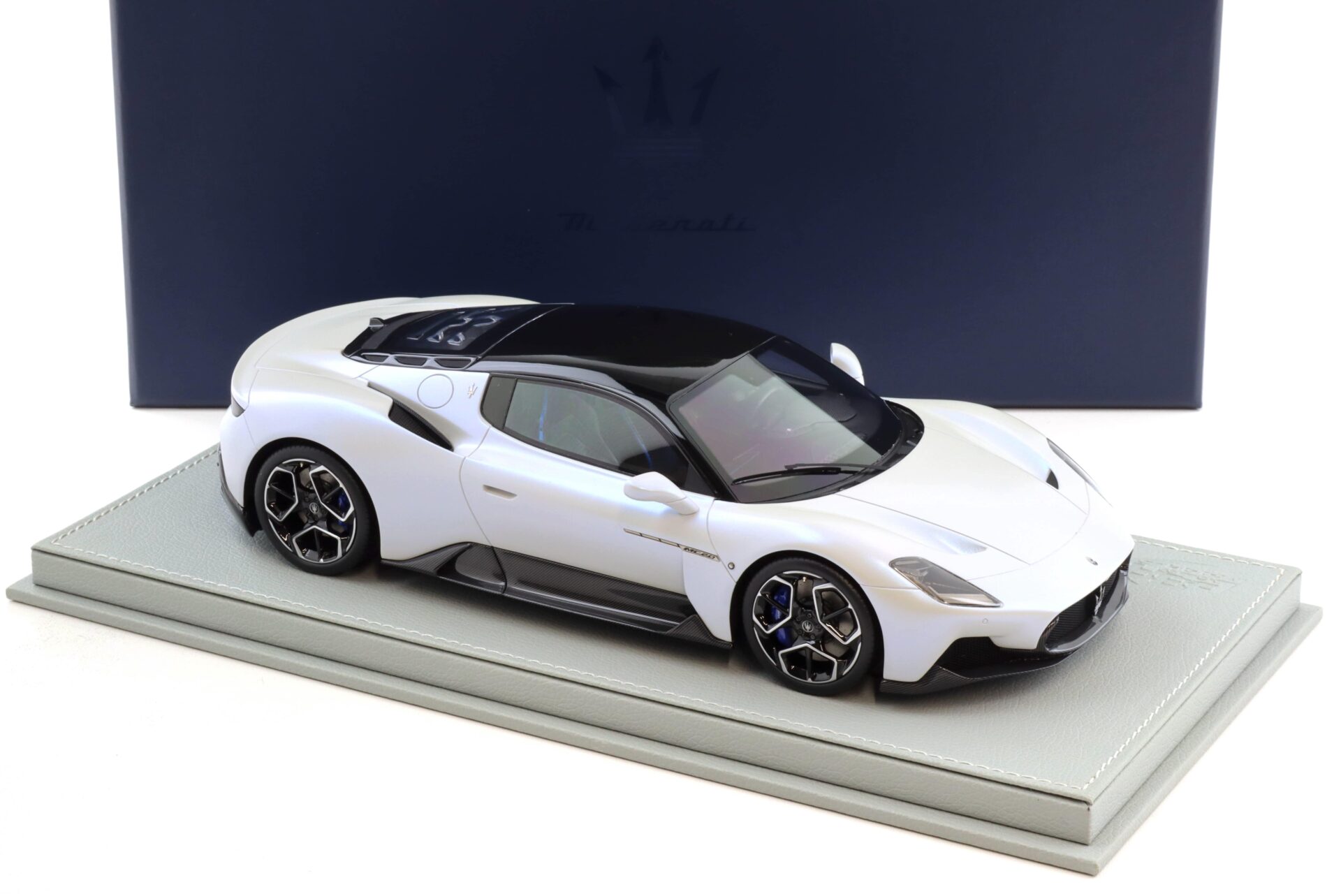 1:18 BBR Maserati MC20 Coupe 2020 Bianco Audace DEALER VERSION