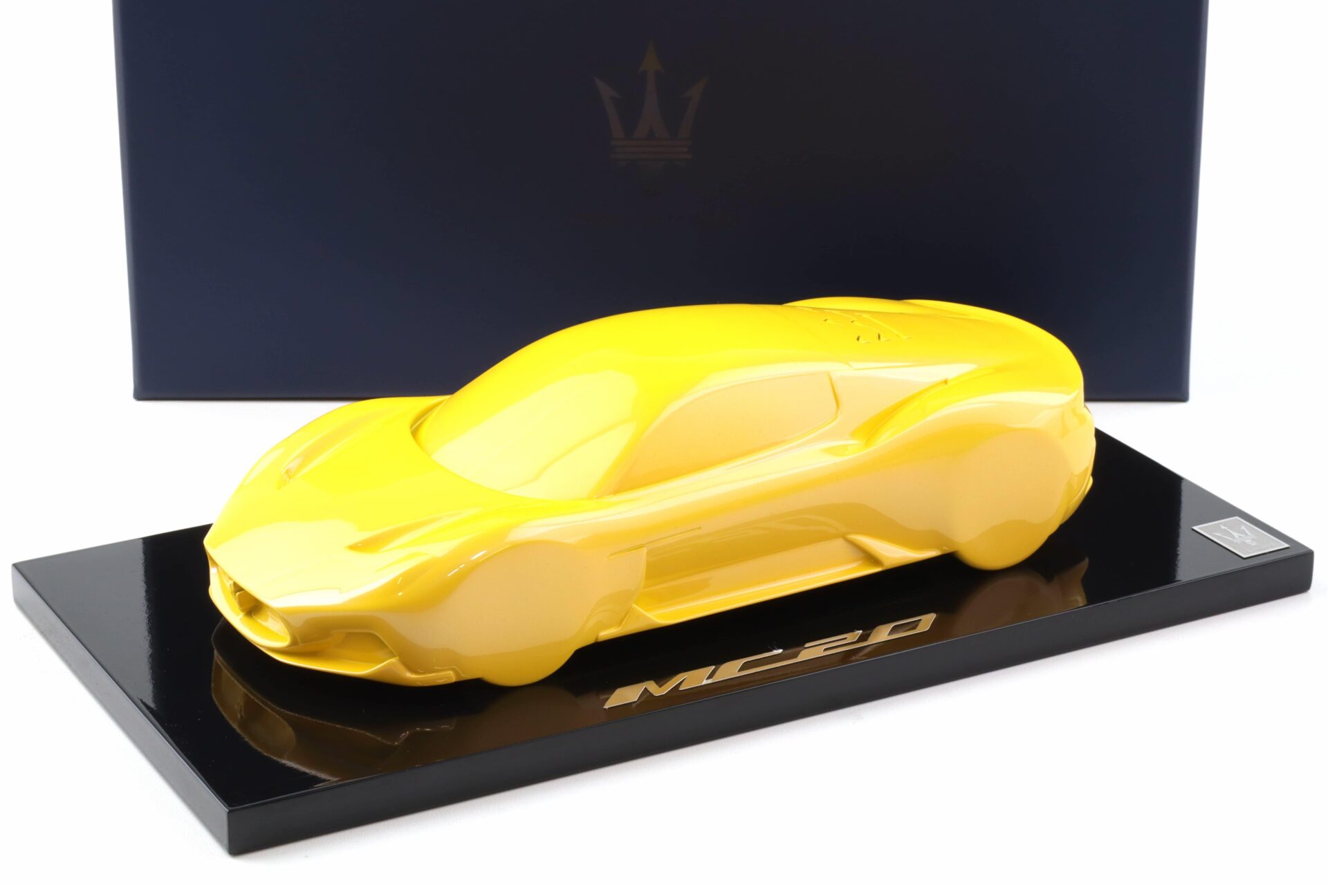 1:18 BBR Silhouette Maserati MC20 Coupe 2020 Giallo Genio DEALER VERSION