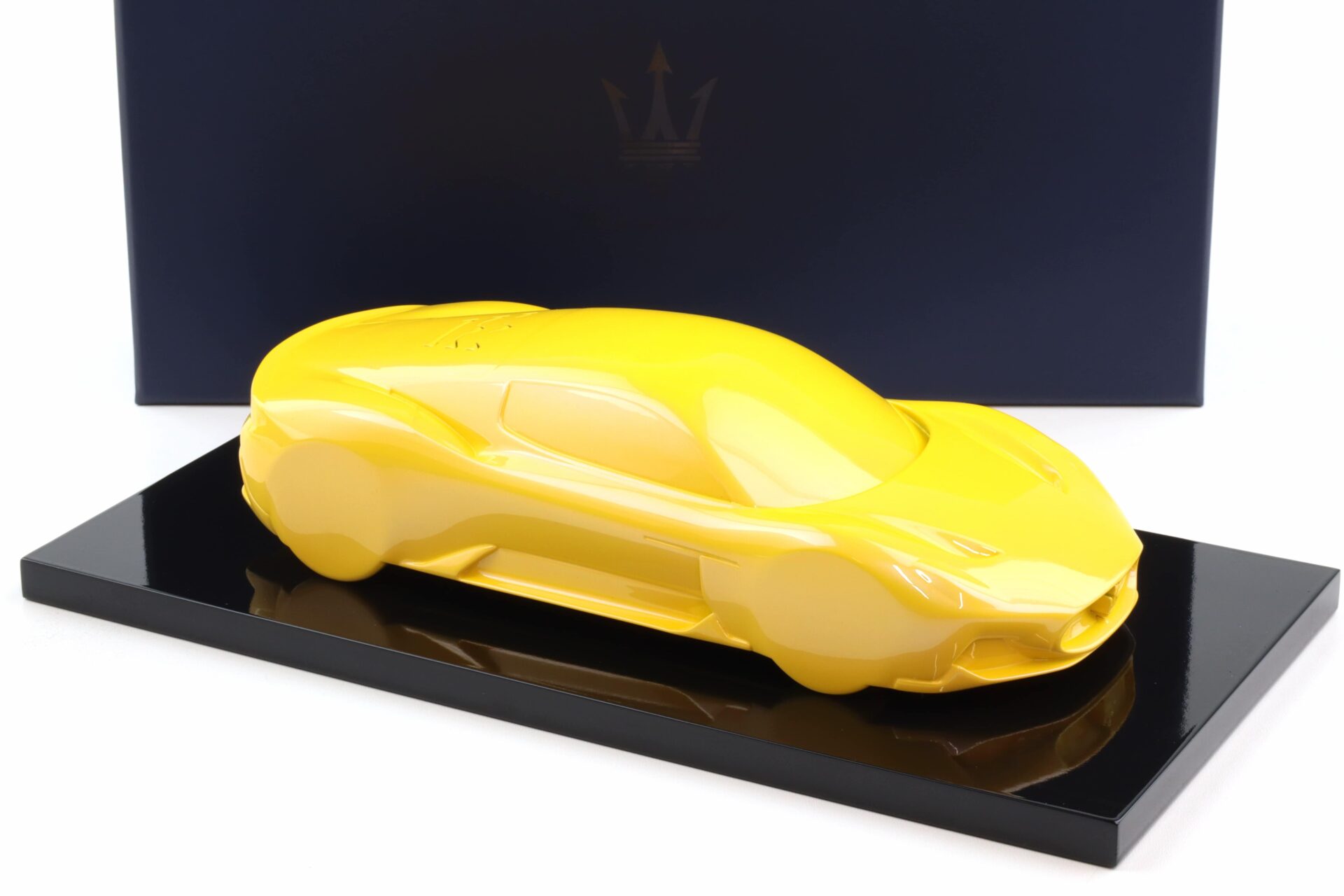1:18 BBR Silhouette Maserati MC20 Coupe 2020 Giallo Genio DEALER VERSION