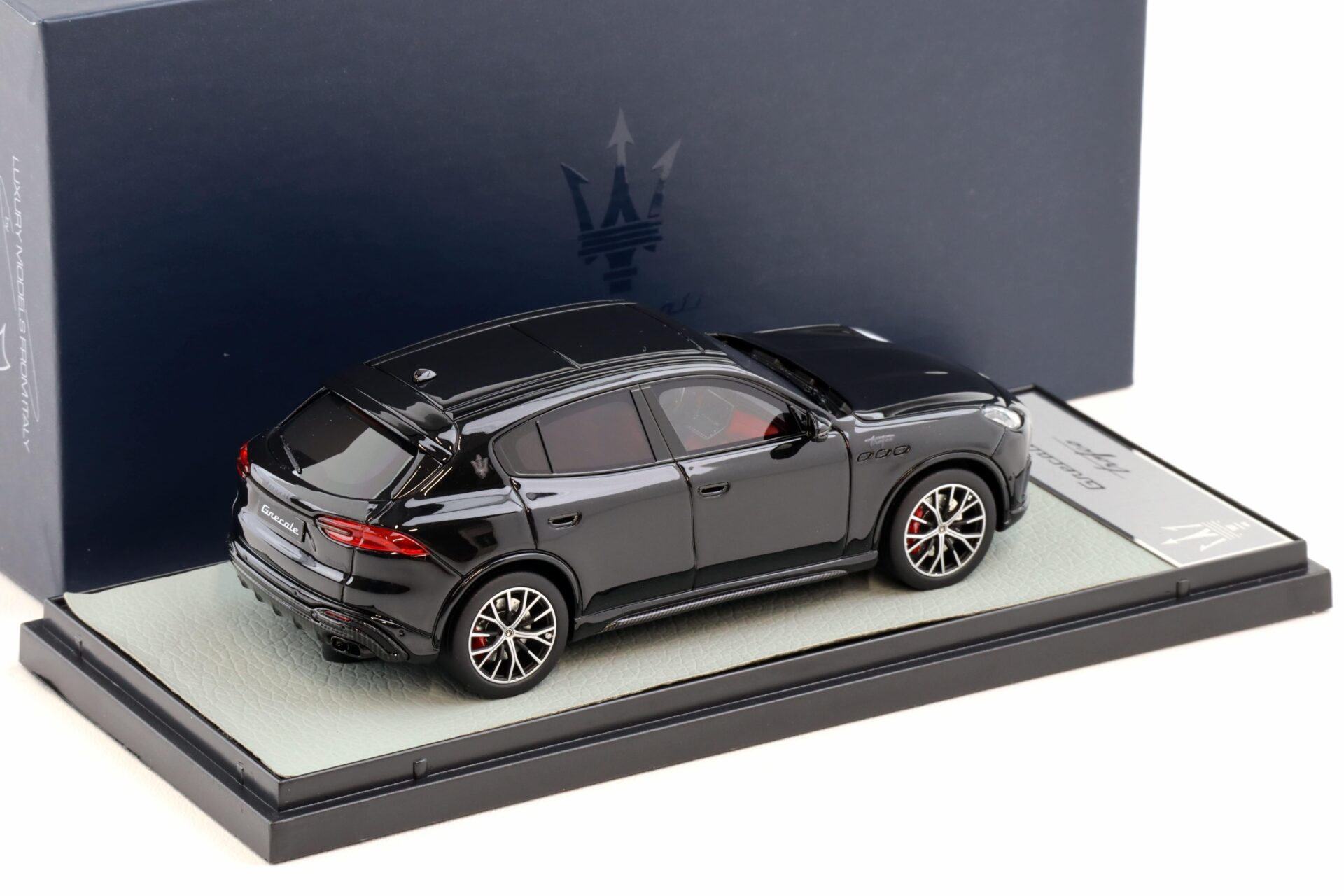 1:43 BBR Maserati Grecale Trofeo 2022 Nero Tempesta DEALER VERSION