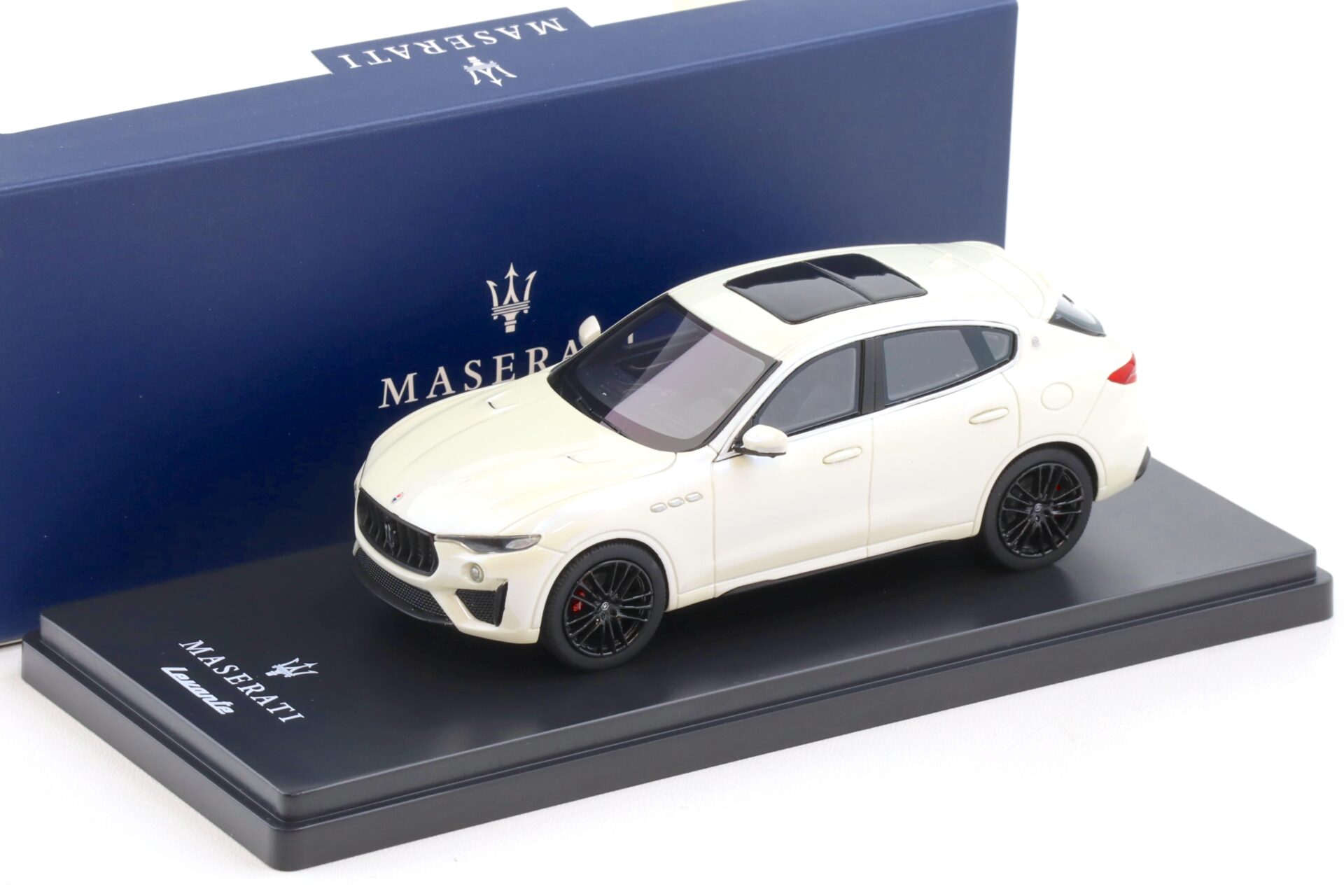 1:43 TSM Model Maserati Levante V8 Trofeo Bianco Birdcage DEALER VERSION
