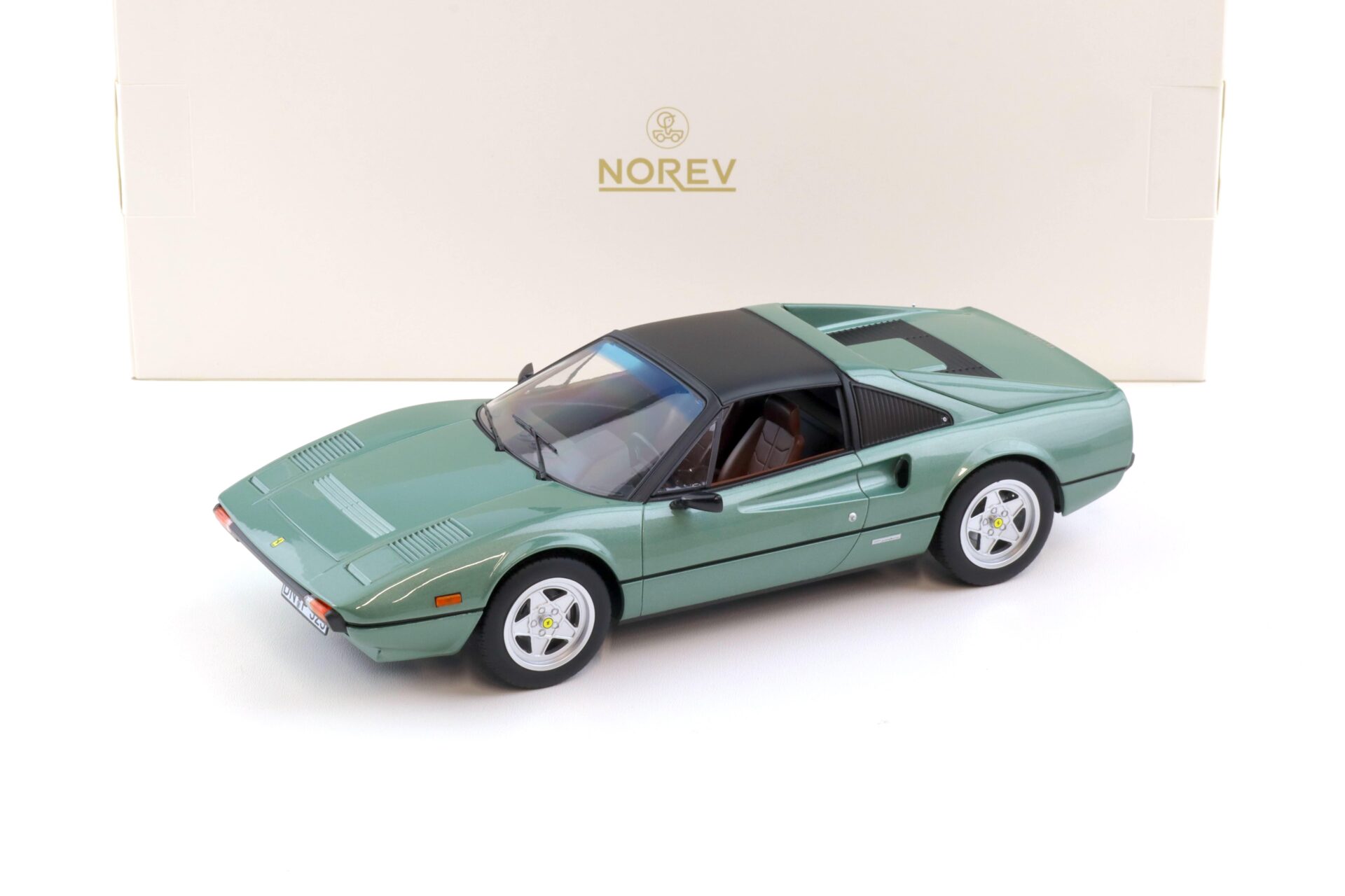 1:18 Norev Ferrari 308 GTS Quattrovalvole 1982 green metallic - Limited 200 pcs.