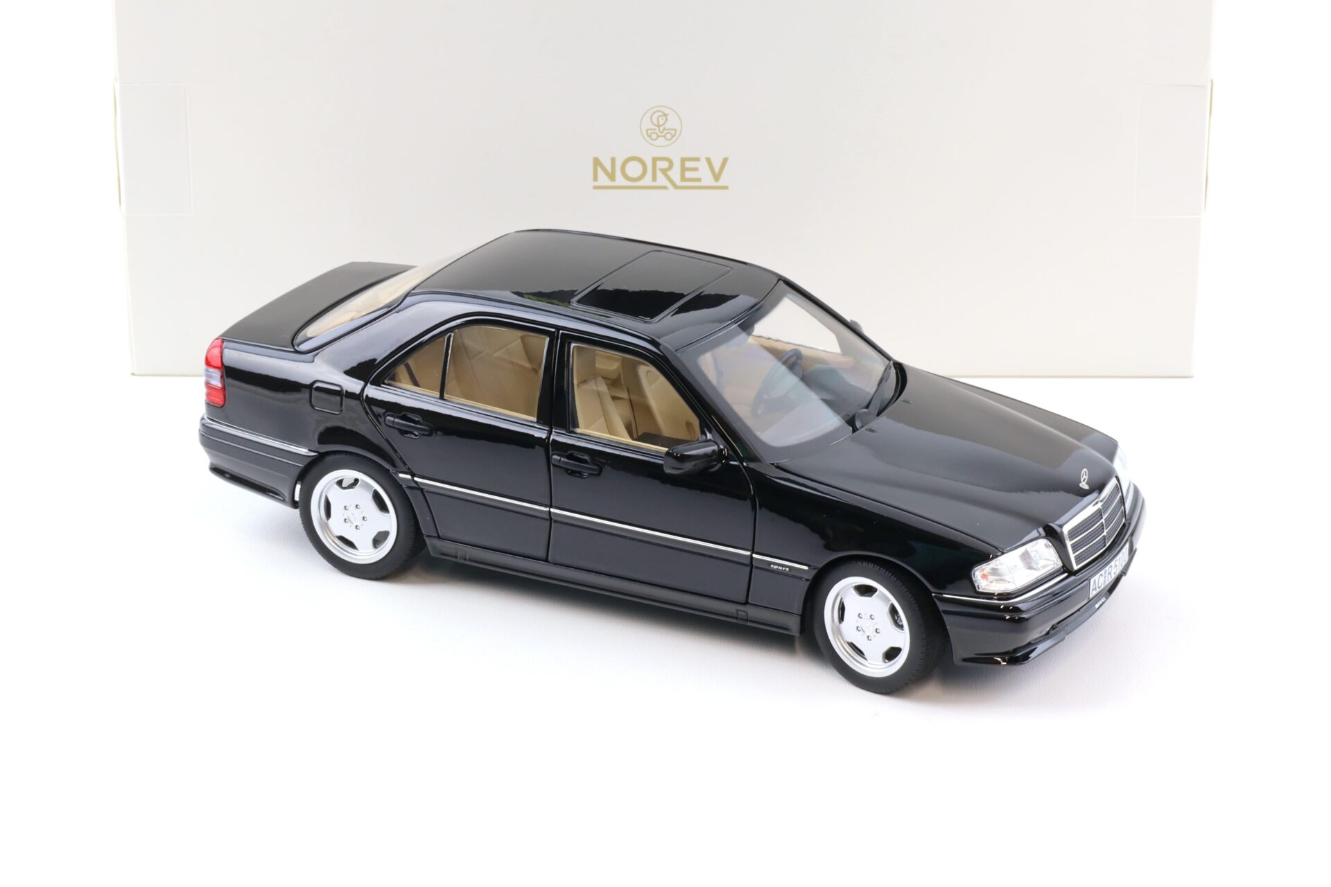 1:18 Norev Mercedes C36 AMG W202 Limousine 1993 black metallic