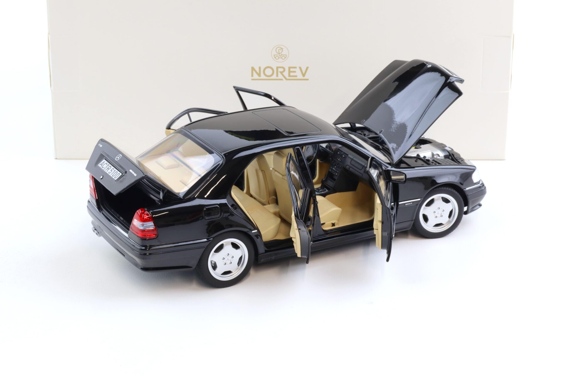 1:18 Norev Mercedes C36 AMG W202 Limousine 1993 black metallic