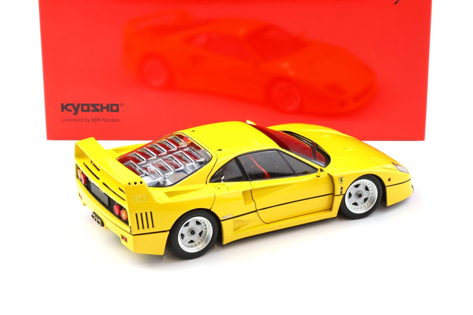 1:18 Kyosho Ferrari F40 Coupe 1987 yellow KS08416Y