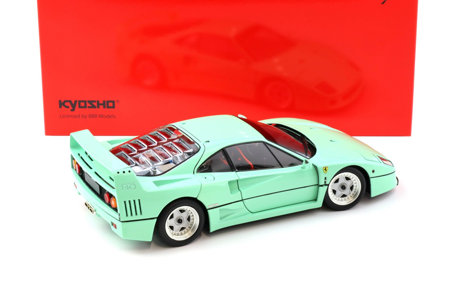 1:18 Kyosho 1987 Ferrari F40 Coupe mint green 08416MG Die-Cast