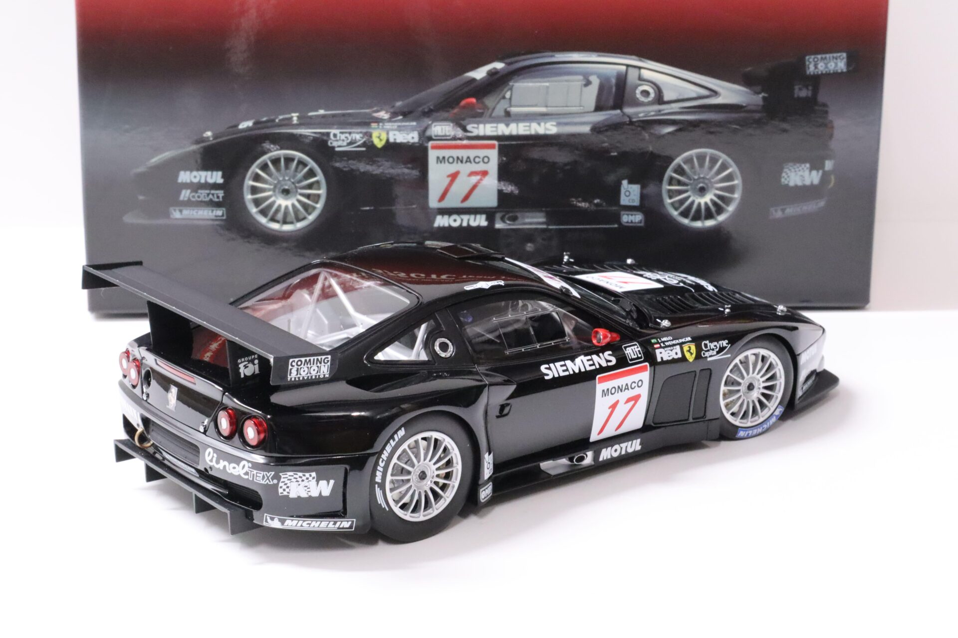 1:18 Kyosho Ferrari 575 GTC Team JMB Donington 2004 black #17 Wendlinger