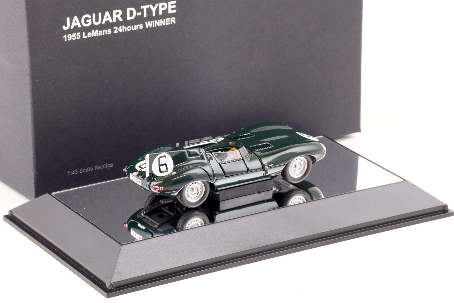 1:43 AUTOart Jaguar D-TYPE 1955 LeMans 24h Winner J.M. Hawthorn/ Bueb #6