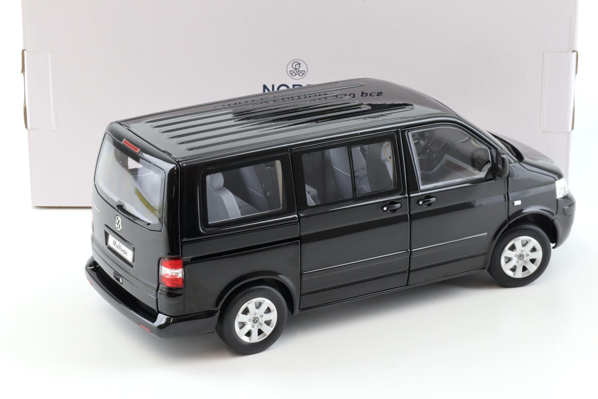 1:18 Norev VW T5 Multivan 2003 black - Limited 1000 pcs.