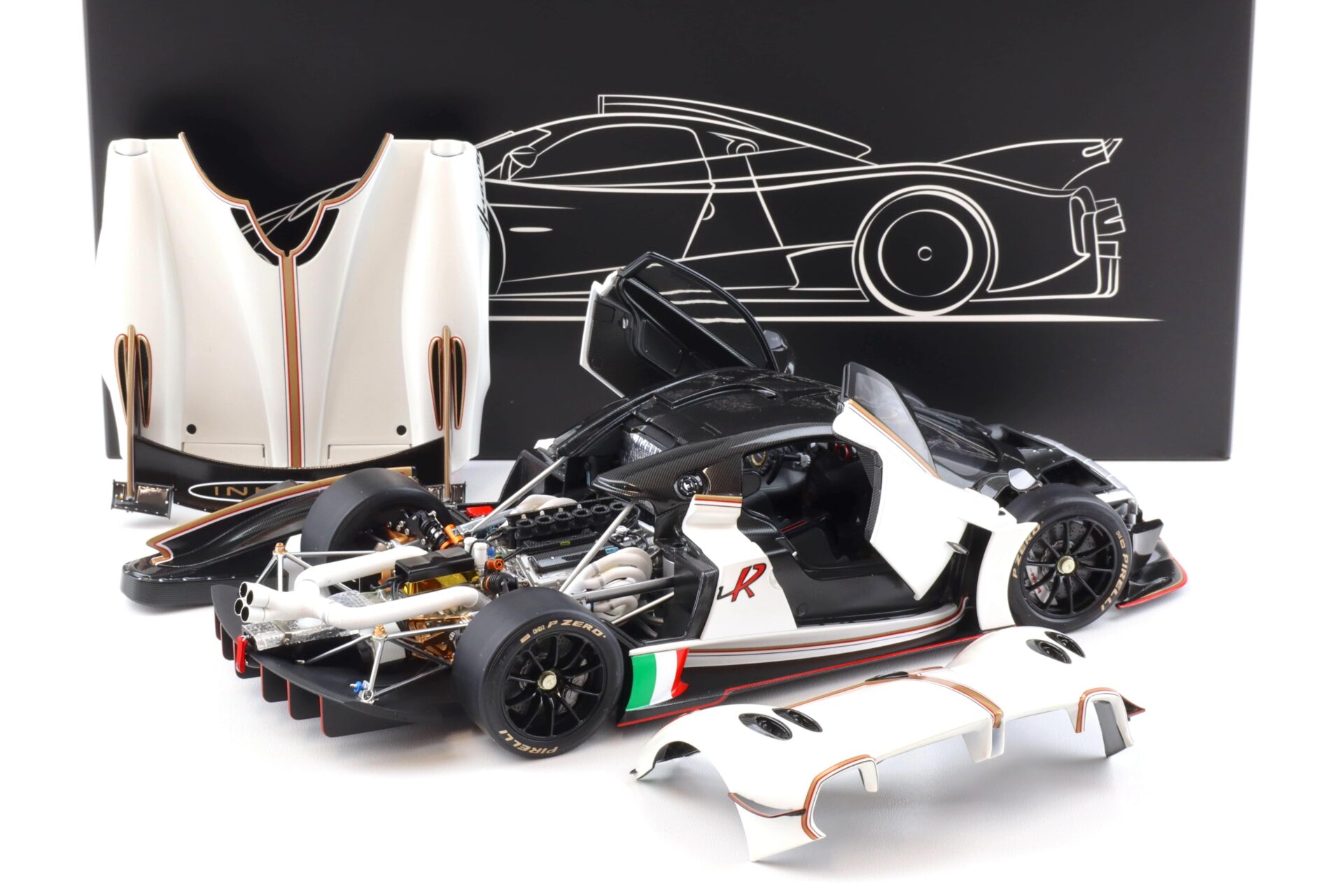 1:18 LCD Models Pagani Huayra R 2021 pearl white LCD18012-PW