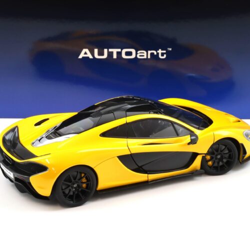 1:18 AUTOart McLAREN P1 2013 Volcano yellow/ yellow black interior 76067
