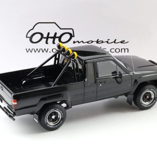 1:18 OTTO mobile OT481 Toyota Hilux SR5 Back to the Future Glossy black 1985