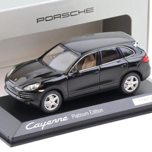 1:43 Minichamps Porsche Cayenne Platinum Edition 2013 black WAP DEALER