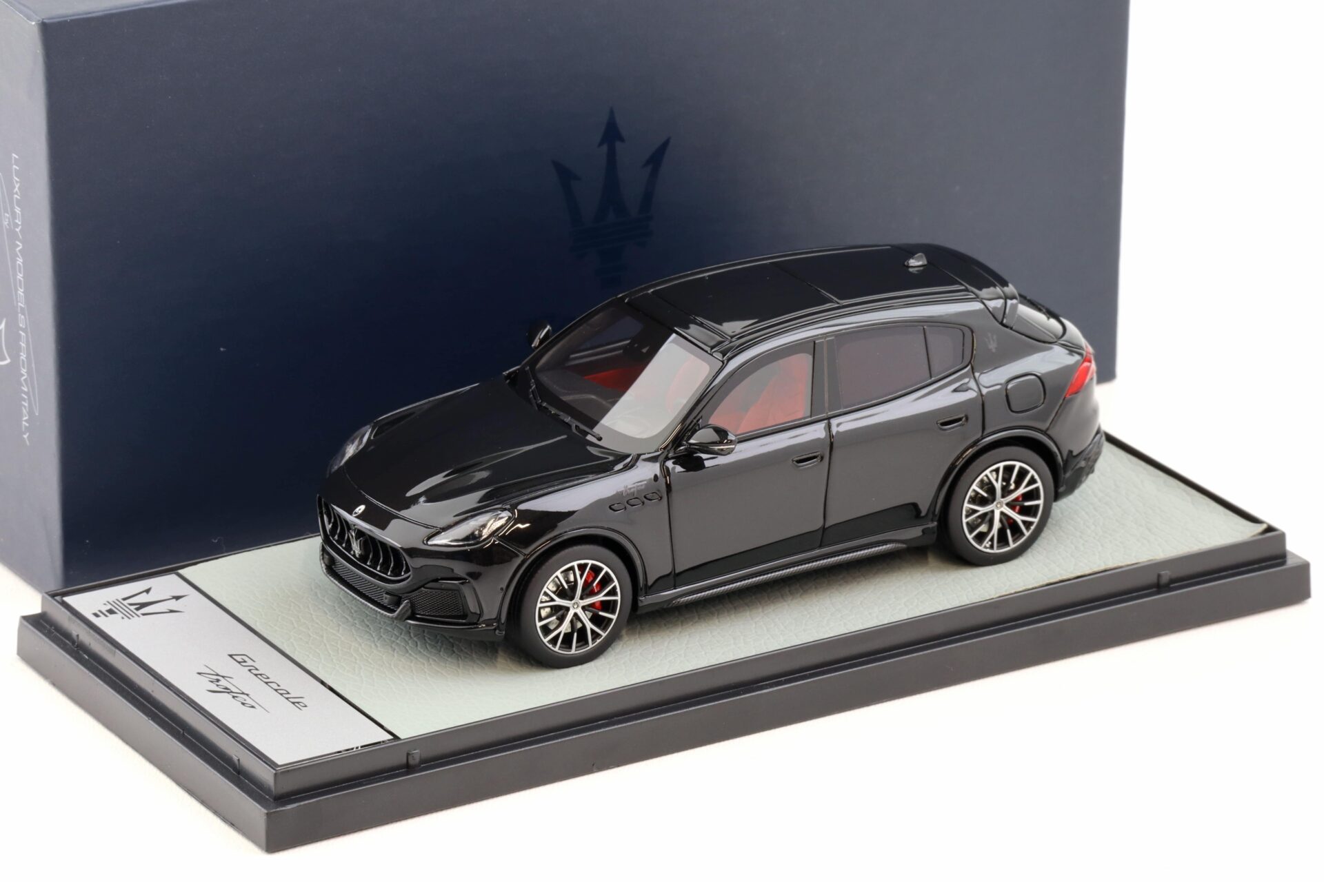 1:43 BBR Maserati Grecale Trofeo 2022 Nero Tempesta DEALER VERSION