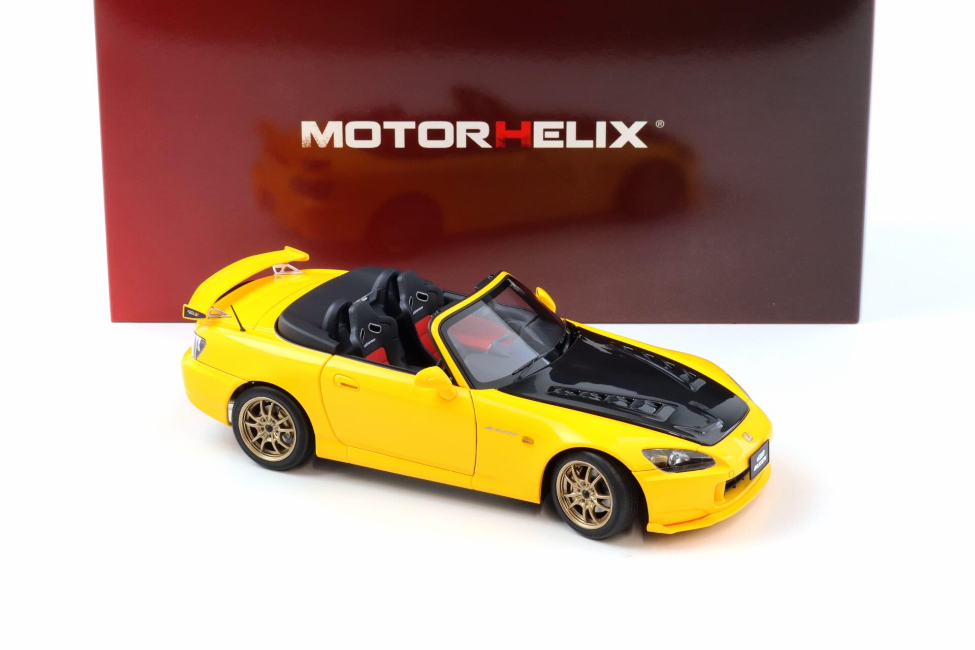 1:18 Motorhelix Honda S2000 (AP2) MUGEN New Indy yellow pearl M85122