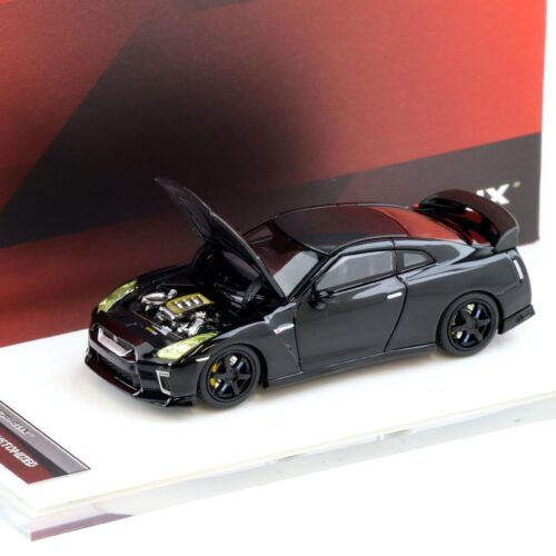 1:64 Motorhelix Nissan GT-R R35 with Customized Headlights black/ Carbon