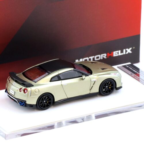 1:64 Motorhelix Nissan GT-R R35 Track Edition by Nismo T-Spec Millennium Jade