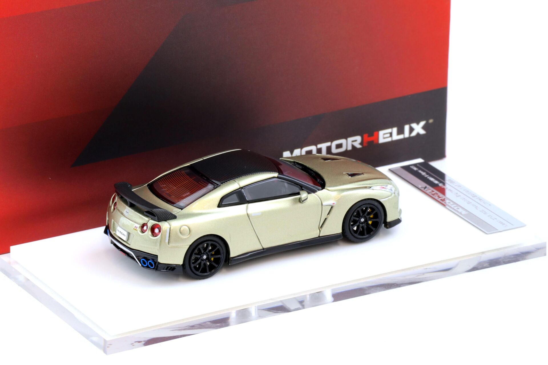 1:64 Motorhelix Nissan GT-R R35 Track Edition by Nismo T-Spec Millennium Jade