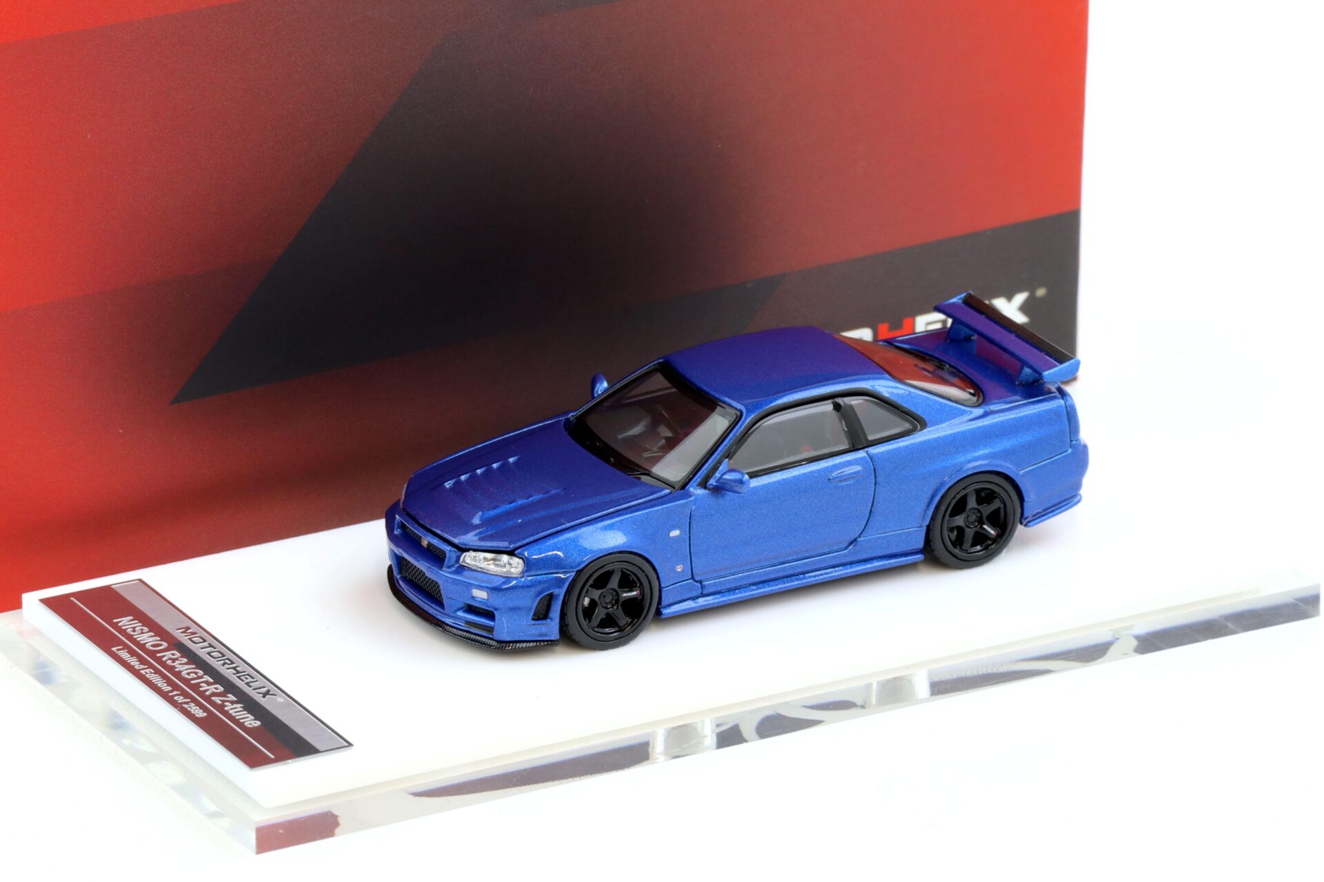 1:64 Motorhelix Nissan Skyline GT-R R34 Z-Tune Bayside blue