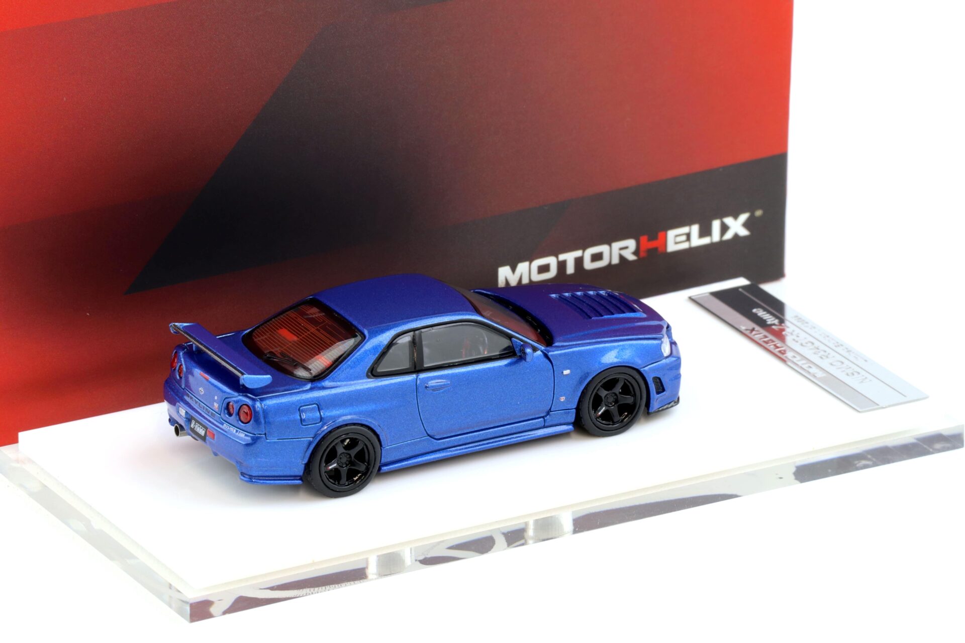 1:64 Motorhelix Nissan Skyline GT-R R34 Z-Tune Bayside blue