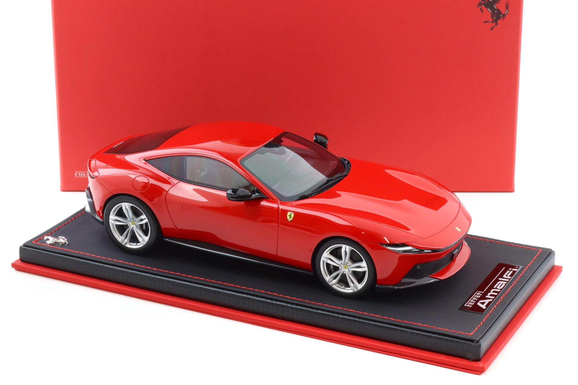 1:18 MR Collection Ferrari Amalfi Coupe 2025 Rosso Corsa with Showcase
