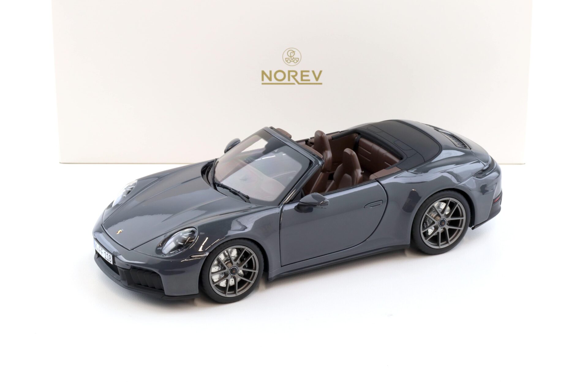 1:18 Norev Porsche 911 992.2 Carrera GTS Cabriolet 2024 Slate grey Neo - Limited 200 pcs.