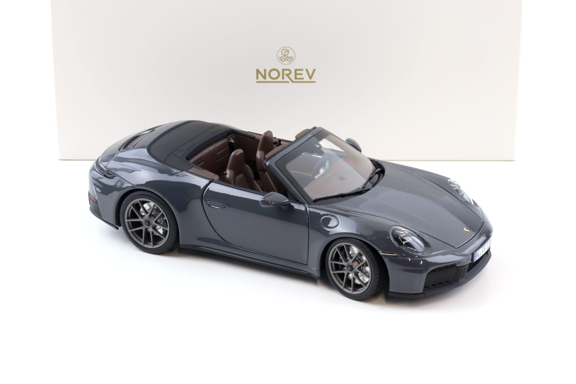 1:18 Norev Porsche 911 992.2 Carrera GTS Cabriolet 2024 Slate grey Neo - Limited 200 pcs.