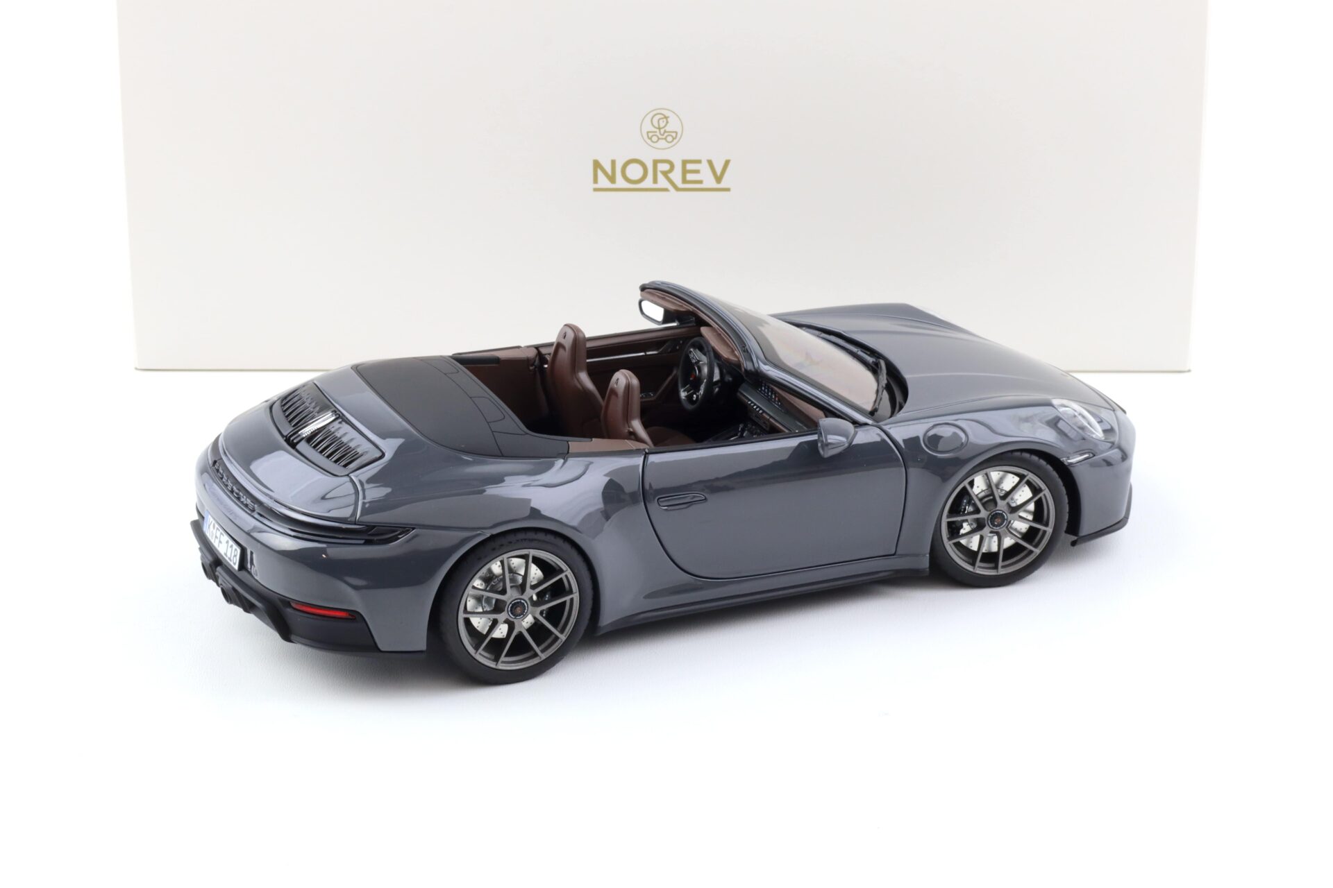 1:18 Norev Porsche 911 992.2 Carrera GTS Cabriolet 2024 Slate grey Neo - Limited 200 pcs.