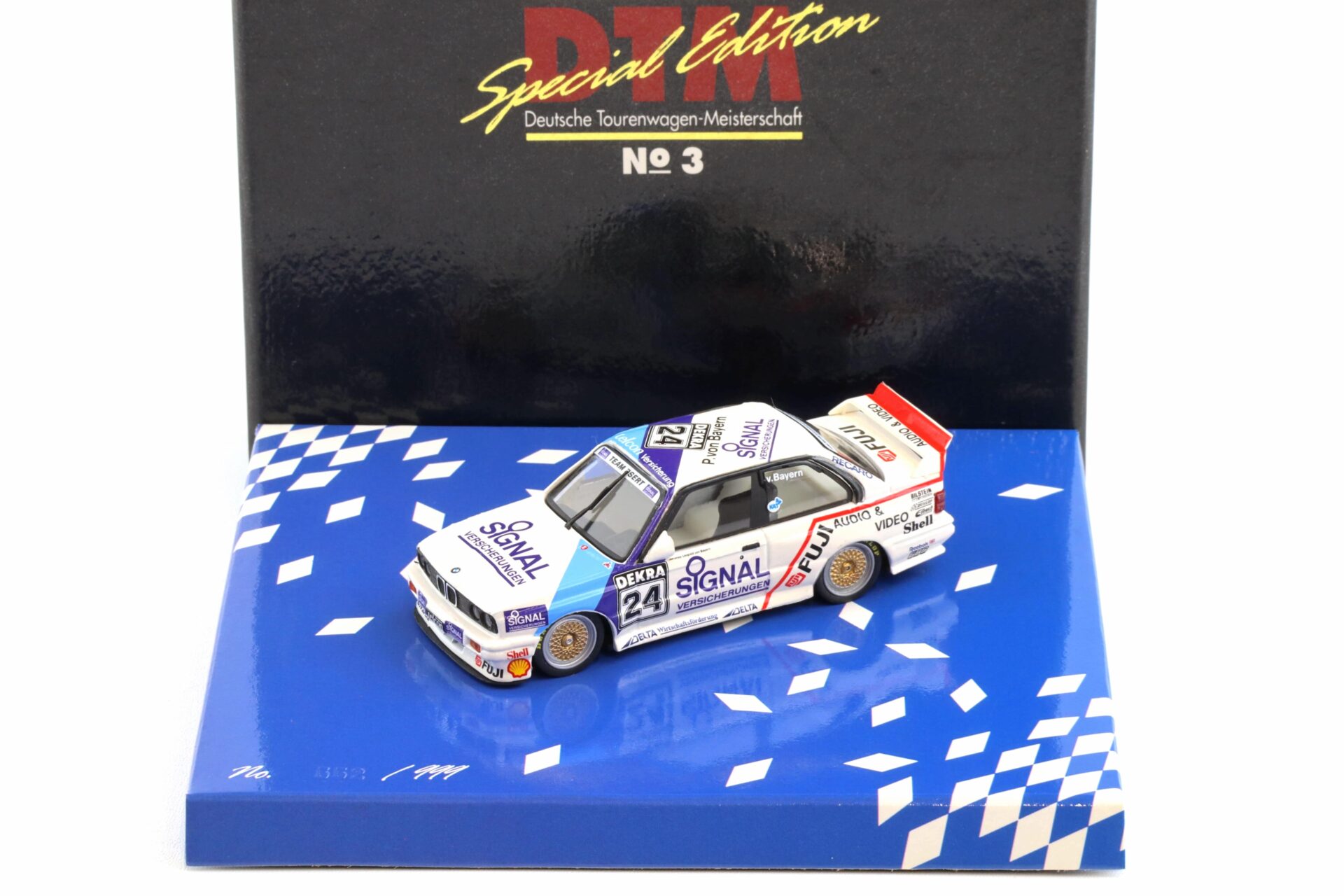 1:43 Minichamps BMW M3 E30 Sport EVO #24 Signal 1990 v.Bayern Special Box