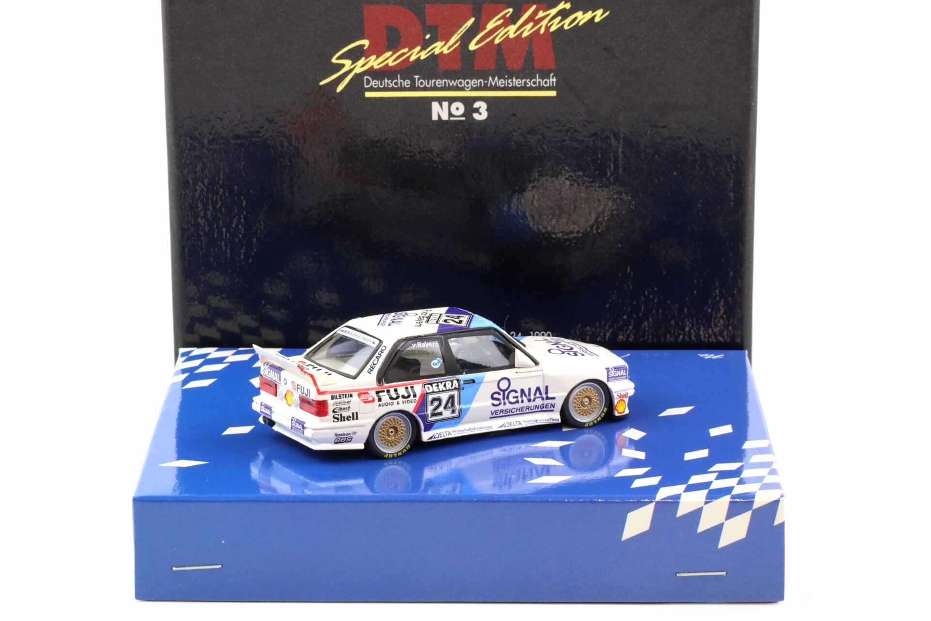 1:43 Minichamps BMW M3 E30 Sport EVO #24 Signal 1990 v.Bayern Special Box