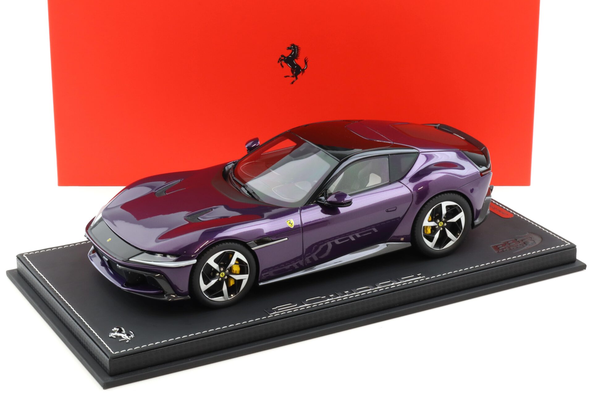 1:18 BBR Ferrari 12Cilindri Coupe Viola Hong Kong - Limited 48 pcs.