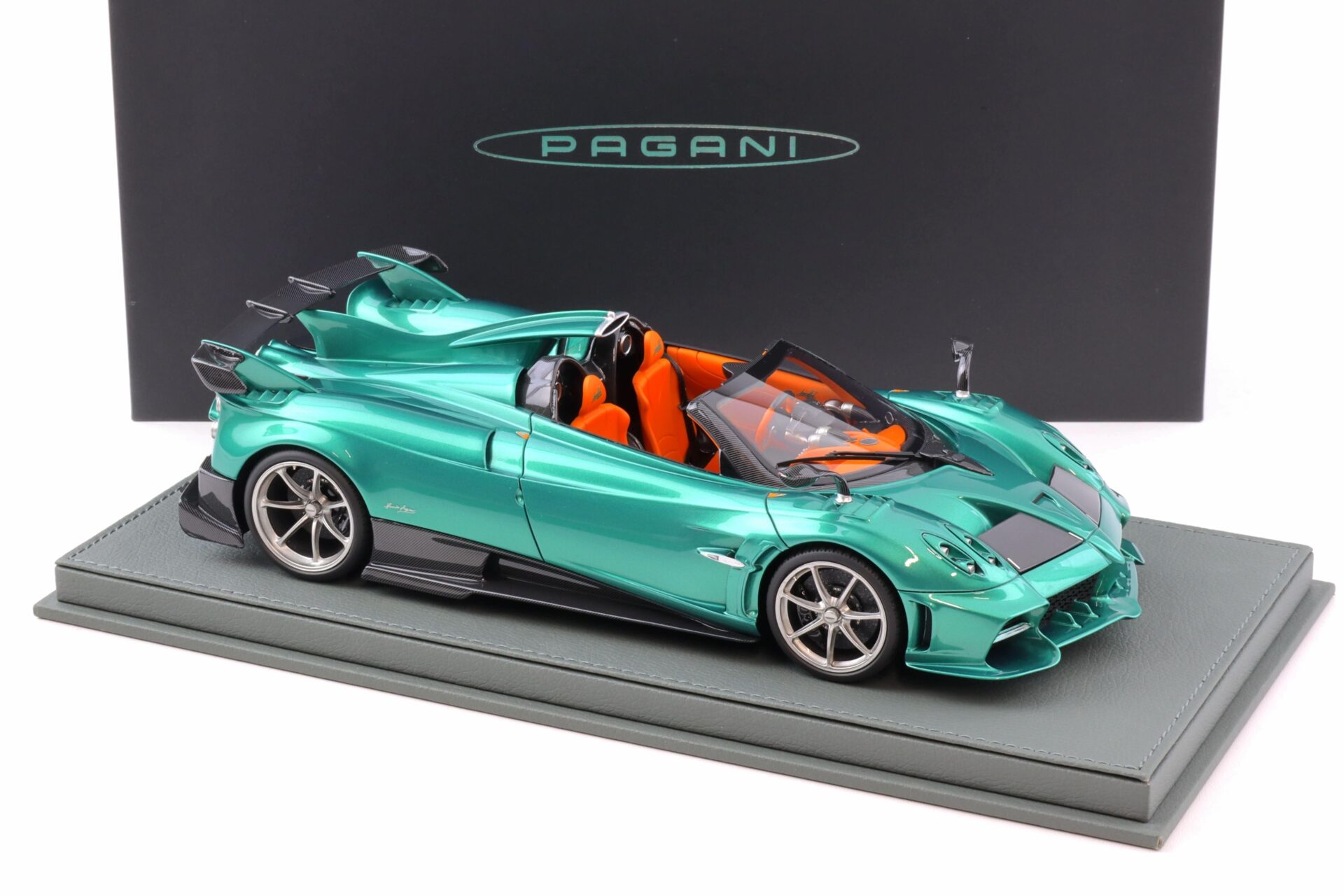1:18 BBR Pagani Imola Roadster Verde Rio metallic - Limited 150 pcs.