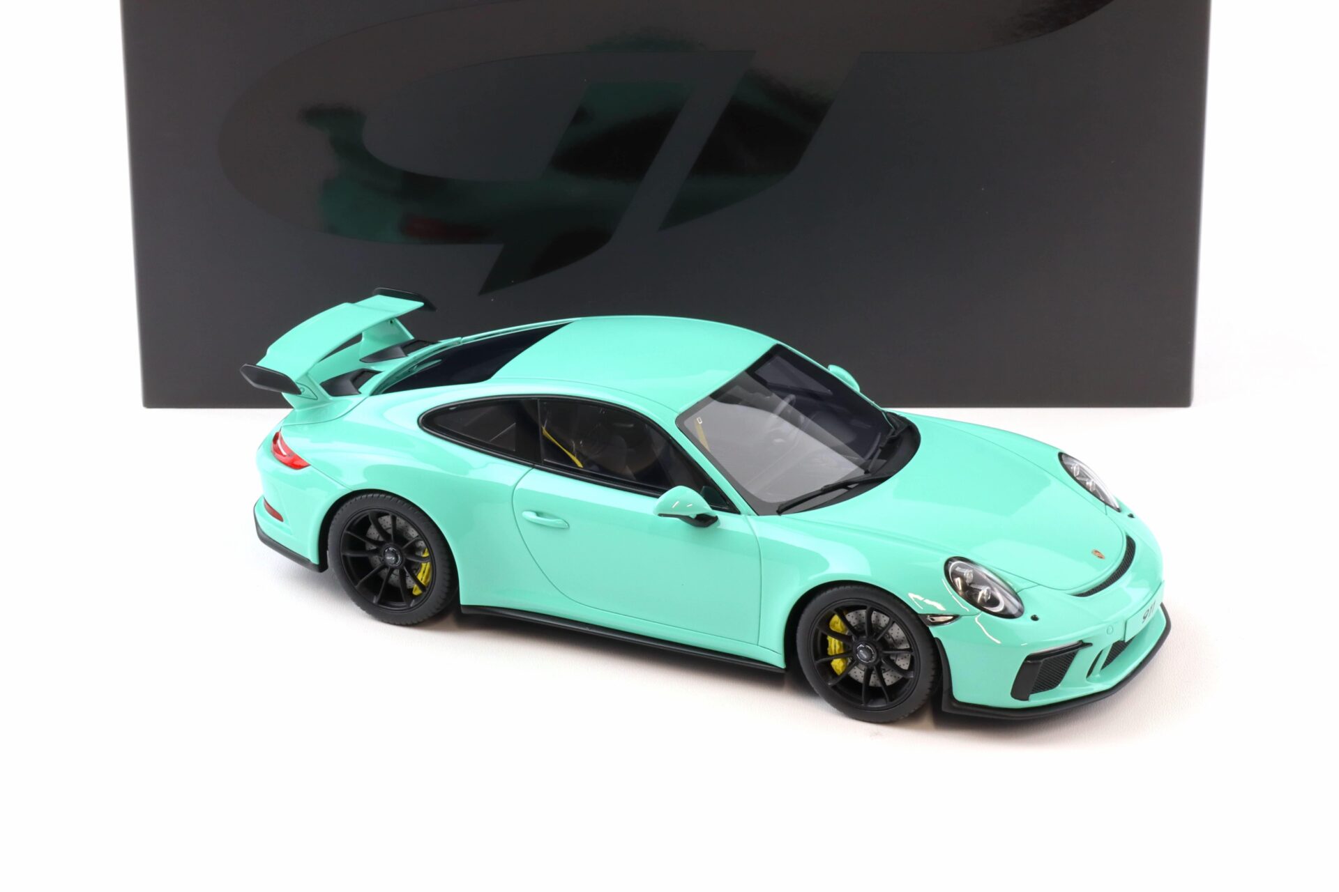 1:18 GT Spirit GT550 Porsche 911 991.2 GT3 Coupe mint green 2018