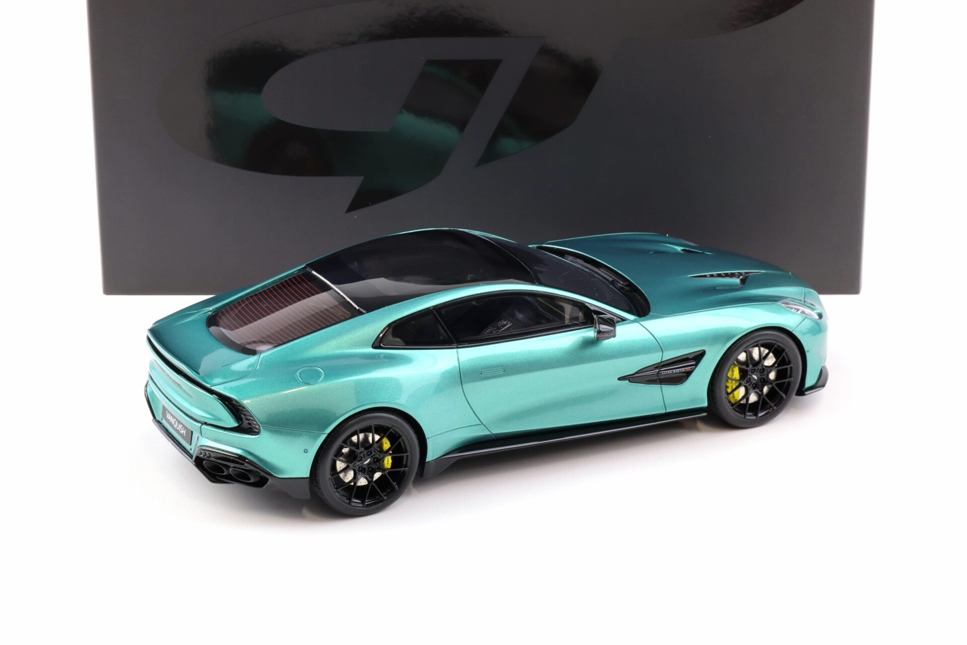 1:18 GT Spirit GT551 Aston Martin Vanquish Coupe 2024 Racing green metallic