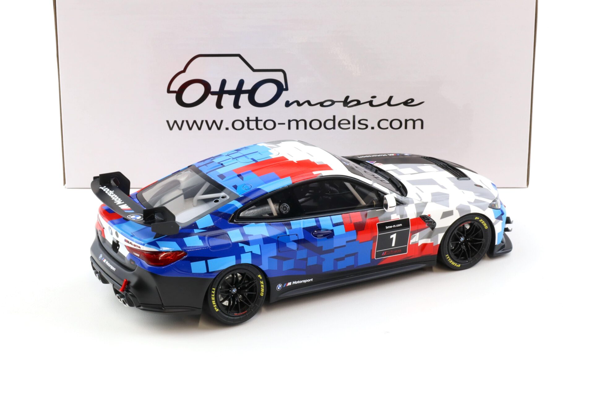 1:18 OTTO mobile OT1125 BMW M4 GT4 Coupe #1 black/red/blue 2024