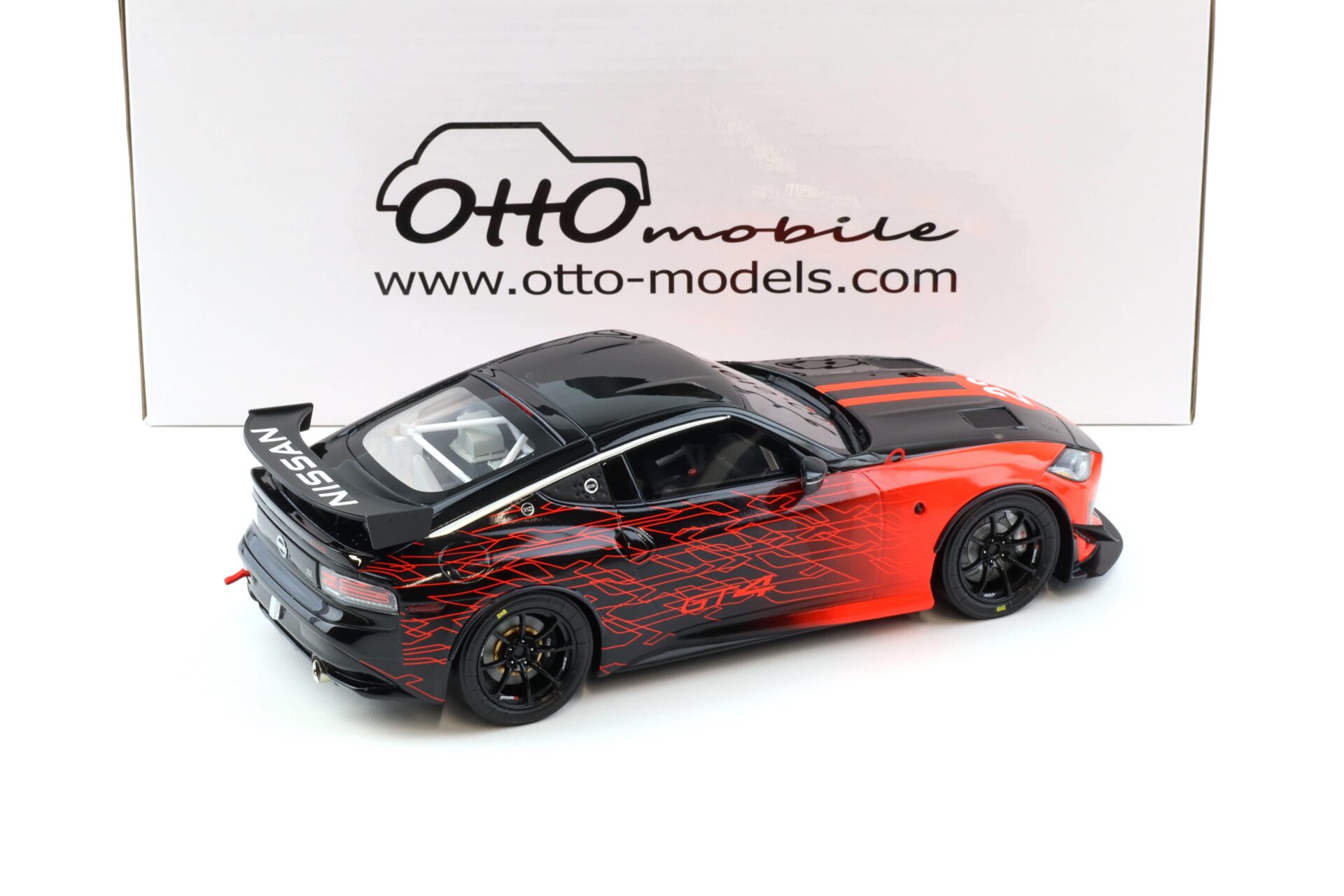 1:18 OTTO mobile OT1229 Nissan Z GT4 Coupe SEMA Show red/black 2022
