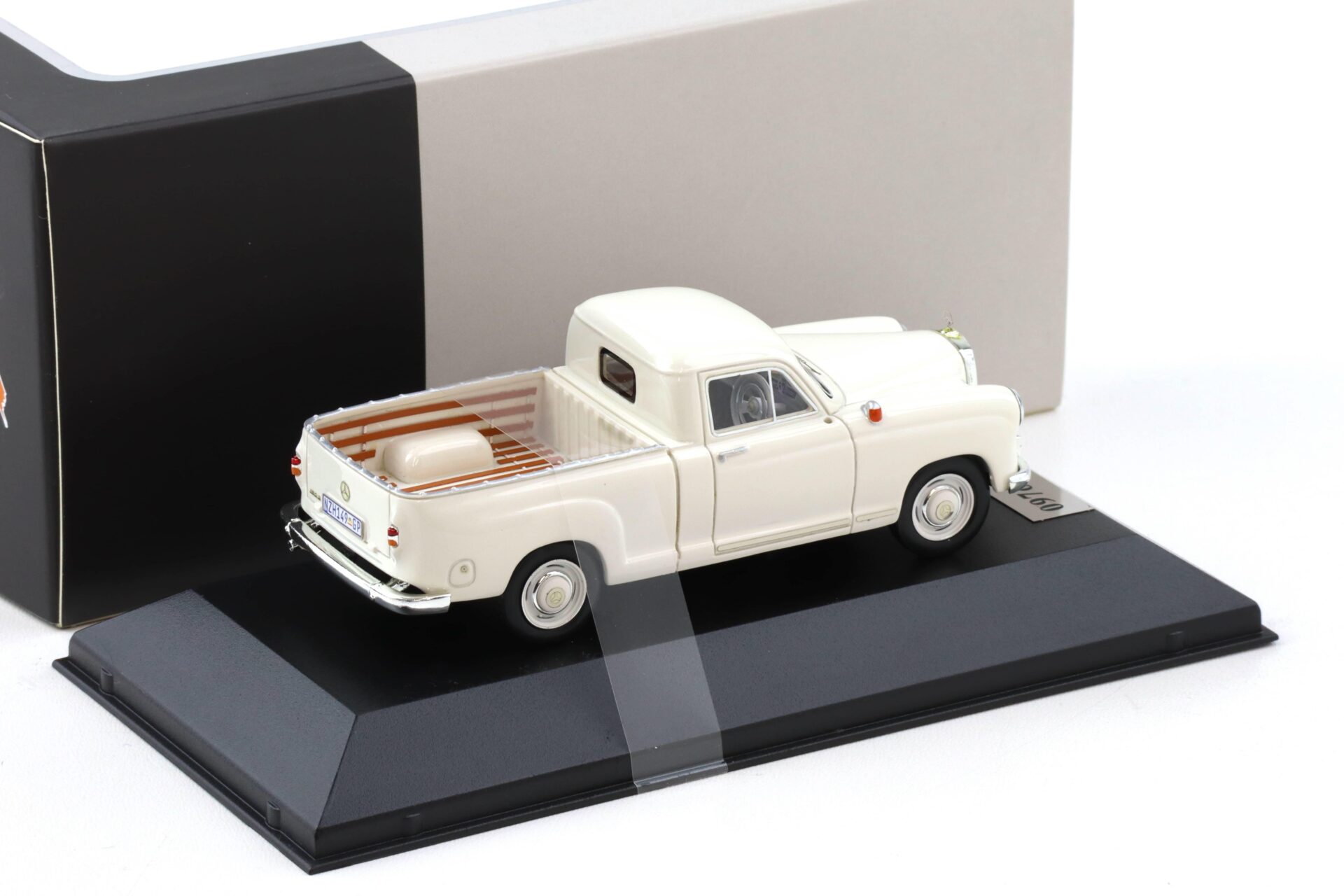 1:43 PremiumX Mercedes 180D W120 Bakkie 1956 white 25 Jahre MBMC - Limited 100 pcs.